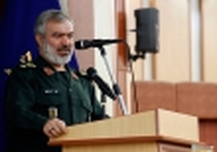 سپاه نیوز: فرمانده نیروی دریایی سپاه انفعال جبهه باطل را ناشی از وحشت آنان از انقلاب اسلامی دانست و اظهار داشت: دشمنان ما در حد و اندازه‌ای نیستند که بتوانند با جبهه حق در بیفتند و بخواهند برنده آن باشند.
