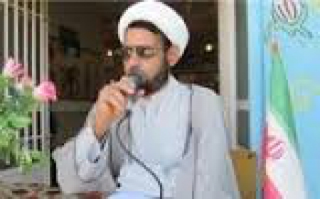 سپاه نیوز:حجت الاسلام والمسلمین عدالتی شربیانی گفت: امام زمان(عج) واسطه فیض الهی هستند و همدلی،انصاف و کمک به یکدیگر موجبات رضایت حضرت مهدی موعود را در پی دارد و با این کارهاست که می توانیم دل آن حضرت را بدست بیاوریم.