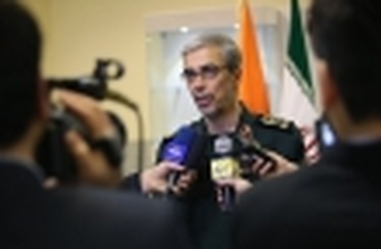 سپاه نیوز: رئیس ستادکل نیروهای مسلح می‌گوید: موارد کشته‌هایی که در اغتشاشات اخیر اتفاق افتاده عمدتاً مشکوک است چراکه تیراندازی‌های صورت‌گرفته از پشت سر و یا مناطق نامشخص اجرا شده که در دست بررسی است.