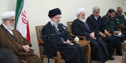 سپاه نیوز: رهبر معظم انقلاب اسلامی در دیدار دست‌اندرکاران کنگره شهدای استان سیستان و بلوچستان: شیعه و سنی در جمهوری اسلامی در دشوارترین میدان‌ها کنار یکدیگرند.