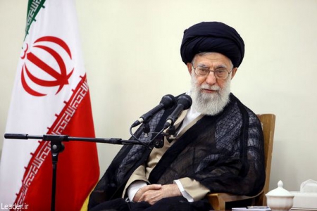 سپاه نیوز:حضرت آیت‌الله خامنه‌ای با تأکید بر لزوم تقویت روحیه انقلابی در نسل جوان، شهید حججی را نمونه‌ای درخشان از رویش‌های انقلاب خواندند و فرمودند: مسؤولان فرهنگی موظفند روحیه و جریان انقلابی را در محیط‌‌های مختلف تقویت و از آن پشتیبانی کنند.