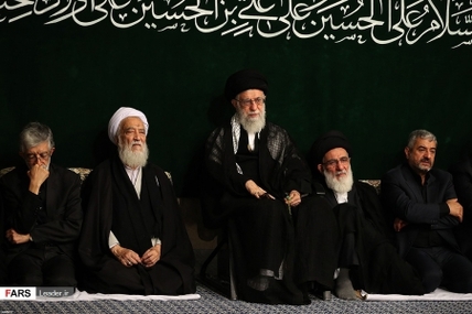 سپاه نیوز: مراسم عزاداری سرور و سالار شهیدان حضرت اباعبدالله الحسین علیه‌السلام و اصحاب با وفای ایشان در شام غریبان در حسینیه امام خمینی(ره) برگزار شد.
