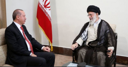 سپاه نیوز:حضرت‌ آیت‌الله خامنه‌ای برگزاری همه‌پرسی در کردستان عراق را خیانت به منطقه و موجب تهدید آینده آن، خواندند و تأکید کردند: ایران و ترکیه باید در مقابله با این حادثه، هر اقدام ممکن را انجام دهند.