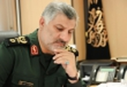 سپاه نیوز: سردار عبداللهی اعلام کرد : ماشین آلات قرارگاه خاتم‌الانبیاء(ص) سپاه در خدمت مناطق زلزله‌زده است.