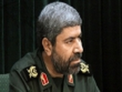 یادداشت/سخنگوی سپاه پاسداران انقلاب اسلامی : شاید برای بسیاری این سؤال مطرح باشد که باوجود ارتش و سپاه پاسداران انقلاب اسلامی، ضرورت تشکیل بسیج چه بود؟ این ضرورت از شناخت دقیق حضرت امام خمینی(ره) از توطئه‌های دشمنان برای زمینگیر کردن انقلاب اسلامی نشأت می‌گیرد.