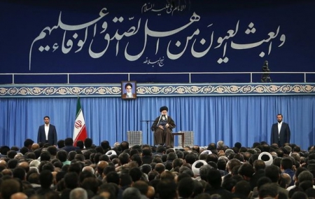 سپاه نیوز: رهبر انقلاب اسلامی همه اجزاء وزارت اطلاعات را به مطالعه دقیق وصیت نامه و فرمایشات امام(ره) توصیه مؤکد کردند و گفتند: باید همه بخشها و بدنه وزارت با مبانی و اصول انقلاب کاملاً آشنا باشند و در این چارچوب، انقلابی عمل کنند.