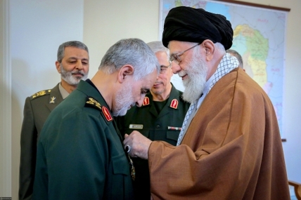 سپاه نیوز:آنچه در برابر مجاهدت در راه خدا وجود دارد و خدای متعال در مقابل تقدیم کردن و روی دست گرفتن جان و مال در راه خدا قرار داده، بهشت است، رضای خدا است.