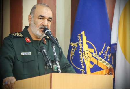 سپاه نیوز: جانشین فرمانده کل سپاه گفت: مسؤولیت فرماندهان در حفظ سلامت انسان‌ها مسؤولیتی واقعی و اولویت‌دار است.