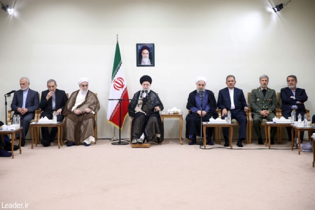 سپاه نیوز: حضرت آیت‌الله خامنه ای فرمودند: در زمینه اقتصاد باید قوی، پرحجم و باکیفیت کار کرد و مسئولان اقتصادی در حل مشکلات باید شب و روز نشناسند.