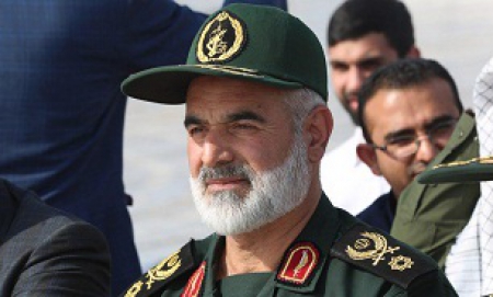 سپاه نیوز: سردار خادم سید الشهدا گفت : نفربرهای نیروی زمینی سپاه در حمیدیه و سوسنگرد مستقر هستند و مشغول امداد رسانی و نجات افراد گرفتار در سیل هستند. 