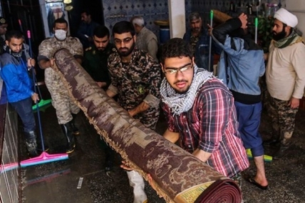 سپاه نیوز: فرمانده ناحیه شهرستان کارون گفت: ۵۰۰ جهادگر بسیجی در حال خدمت‌رسانی به مردم هستند.