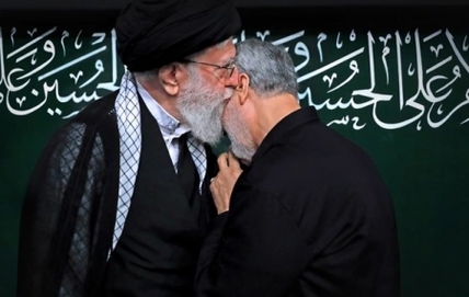 سپاه نیوز:رهبر معظم انقلاب اسلامی در پیام مهمی شهادت سردار بزرگ و پرافتخار اسلام سپهبدحاج قاسم سلیمانی را تبریک و تسلیت گفتند و خاطرنشان کردند: خط جهاد و مقاومت با انگیزه مضاعف ادامه خواهد یافت،‌همه دلبستگان مقاومت خونخواه شهید سلیمانی هستند و ادامه مبارزه و دست یافتن به پیروزی نهایی کام قاتلان و جنایتکاران را تلخ تر خواهد کرد.