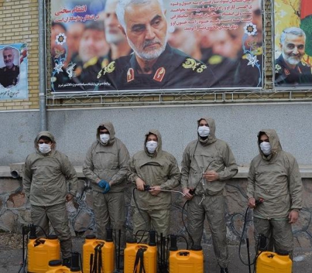 سپاه نیوز: رزمایش بسیجیان سپاه غدیر تبریز با رمز «یا علی بن ابیطالب»برای مهار کرونا در تبریز آغاز شد.