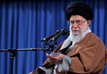 سپاه نیوز: حضرت آیت الله خامنه‌ای با اشاره به حرکت بیداری اسلامی و قیام مردم در برخی کشورها در چند سال پیش، خاطرنشان کردند: این حرکت به علت قدر ندانستن آن و اعتماد به آمریکا و رژیم صهیونیستی خاموش شد اما ملت ایران به برکت امام بزرگوار که سرشار از معارف قرآنی بود، قدر حرکت و انقلاب خود را دانست و از همان روز اول به قدرت های استکباری اعتماد نکرد و در مقابل آنها ایستاد.