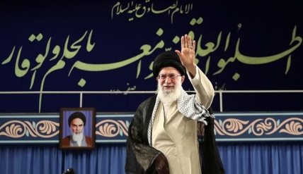 سپاه نیوز: رهبر انقلاب خطاب به دانشجویان، خاطرنشان کردند: نیازمند یک حرکت عمومیِ منضبط، پرسرعت و همراه با پیشرفتِ محسوس و با محوریت جوان متعهد و حزب اللهی، به سمت چشم انداز و اهداف بلند انقلاب اسلامی هستیم تا حضور تأثیرگذار جوانان در نظام مدیریتی کشور تحول به‌وجود آورد.