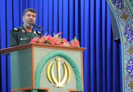 سپاه نیوز: رئیس ستاد انتفاضه و قدس شورای هماهنگی تبلیغات اسلامی گفت: امروز، ما سربازان آمریکایی‌ها را در حالی در خلیج فارس می‌بینیم که با دستانی لرزان و رنگ‌هایی پریده در پشت کوهی از تجهیزات در مقابل اراده فرزندان ملّت مثل آدم‌آهنی‌ها زندگی می‌کنند.