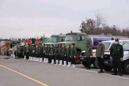 سپاه نیوز: فرمانده سپاه کربلا مازندران با بیان اینکه ۱۷ نقاهتگاه بیماران کرونایی با بکارگیری یک هزار و ۶۶۱ تختخواب در شهرهای مازندران برپا شد، گفت: بخشی از پرستاران و پزشکان نیروی زمینی سپاه در بابل و همچنین نیروی دریایی سپاه در چالوس در این تقاهتگاه‌ها مستقر شدند تا پذیرای بیمارانی باشند که مرحله دوران پس از مرخصی بیمارستان را طی می‌کنند.