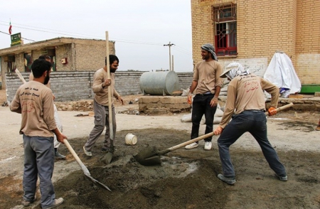 سپاه نیوز: با حضور فرمانده سپاه جوادالائمه(ع) استان خراسان شمالی چند طرح عمرانی قرارگاه پیشرفت و آبادانی و بسیج سازندگی سپاه در شهرستان راز و جرگلان به بهره برداری رسید.