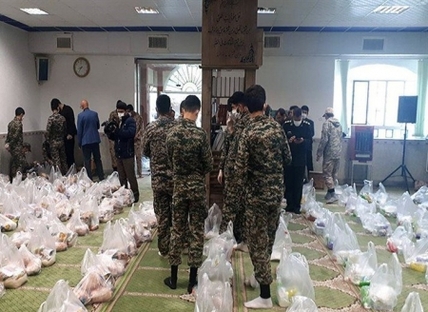 سپاه نیوز: فرمانده سپاه حضرت عباس(ع) استان اردبیل گفت: مرحله اول رزمایش بزرگ مردمی و همدلی کمک مومنانه در مناطق مختلف استان تداوم می‌یابد و تمامی واحدهای تولیدی اقلام بهداشتی، فعالان اقتصادی و دستگاه‌های اجرایی به صورت جهادی پای کار هستند.