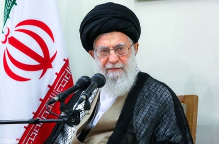 سپاه نیوز:سپاه نیوز: در پیامی رهبر انقلاب اسلامی در پی اهانت نشریه فرانسوی به ساحت مقدس پیامبر اعظم(ص) تاکید کردند: بهانه آزادی بیان برای محکوم نکردن این جرم بزرگ کاملاً مردود و عوام‌فریبانه است.