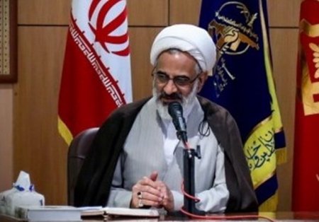 سپاه نیوز: حجت‌الاسلام والمسلمین حاجی صادقی  گفت:جنگی که آمده بود تا انقلاب را نابود کند عامل بقای آن شد. الهی بودن دفاع مقدس عامل بقای آن شد. فرهنگ دفاع مقدس جهت دهنده آن است. جنگ ما با استکبار پایان ندارد پس دفاع ما نیز پایان ندارد. دفاع‌مقدس مانند عاشورا که طلوعی بی‌پایان بود می‌ماند. دفاع مقدس باقی می‌ماند.