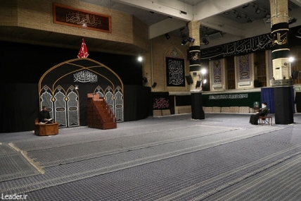 سپاه نیوز: اولین شب مراسم عزاداری حضرت اباعبدالله الحسین علیه‌السلام در حسینیه امام خمینی(ره) با حضور رهبر انقلاب اسلامی برگزار شد.