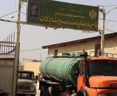 سپاه نیوز:  فرمانده ناحیه مقاومت  شادگان گفت‌: روند آبرسانی به تعدادی از روستاهای شهرستان شادگان که با مشکل تنش آبی مواجه شده اند به وسیله ۶ دستگاه تانکر و ۲۰ بشکه سه هزار لیتری ادامه دارد.