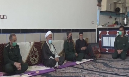 سپاه نیوز:  فرمانده سپاه حضرت عباس(ع) استان اردبیل گفت: دشمنان شبانه‌روز به دنبال فراموشی فرهنگ ایثار و شهادت بین نسل جوان هستند تا یاد و خاطره شهدای کشورمان کمرنگ شود.