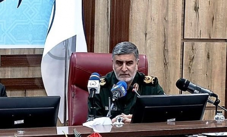 سپاه نیوز: سردار شاکرمی در نشست شورای برنامه ریزی استان ایلام گفت: ۱۰ تیرماه سالروز آزادسازی مهران در عملیات کربلای یک است، این روز یک روز ملی و تاثیرگذار و روز پیروزی ملت ایران اسلامی است. امید است که شاهد ثبت این روز در تقویم ملی به عنوان روز مهران باشیم.