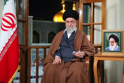 رهبر انقلاب در پیام نوروزی ۱۴۰۲، شعار سال را «مهارتورم و رشدتولید» اعلام و بر گشایش در زندگی مردم تاکید کردند.