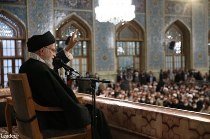  رهبر انقلاب اسلامی در اجتماع زائران و مجاوران حرم مطهر رضوی علیه‌السلام با تاکید بر پیشرفت در علم و فناوری و قرار گرفتن در رده کشورهای برتر دنیا در عرصه هایی نظیر نانو و دفاعی، اظهار داشتند: تحول یعنی رفع نقاط معیوب؛ منظور دشمن از دگرگونی تغییر هویت جمهوری اسلامی است.