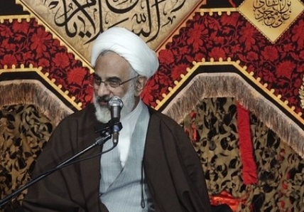 نماینده ولی فقیه در سپاه گفت: اساس انقلاب اسلامی ایران در راستای احیای اسلام ناب و زنده کردن حقیقت دین بود تا ولایت طاغوت برود و حاکمیت خداوند فراگیر شود.