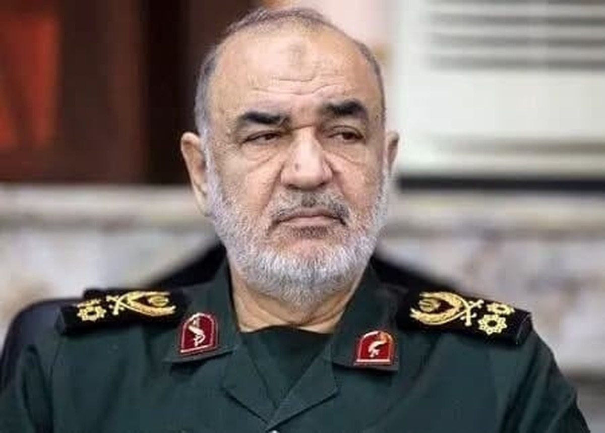 فرمانده کل سپاه پاسداران طی پیامی درگذشت حاجیه خانم خداداد مادر بزرگوار سردار شهید حاج کاظم نجفی رستگار را تسلیت گفت
