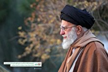 لحظاتی از حضور صبح امروز رهبر انقلاب در مزار شهدای انقلاب اسلامی و گلزار شهدای بهشت زهرا