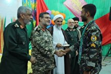اهدا عیدانه رهبر معظم انقلاب به دریادلان حاضر در جزایز نازعات / سردارتنگسیری: انتخابات پرشور امنیت ملی را تضمین می کند