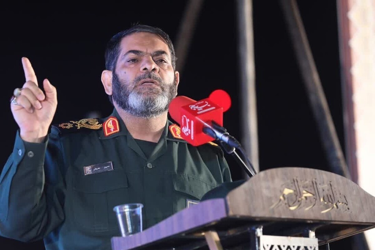 شهدا، شناسنامه واقعی ملت ایران هستند
