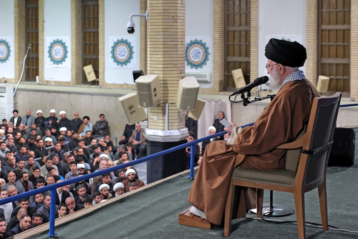آمریکایی‌ها بدانند در مواجهه با ملت ایران هرگز با تهدید به جایی نخواهند رسید