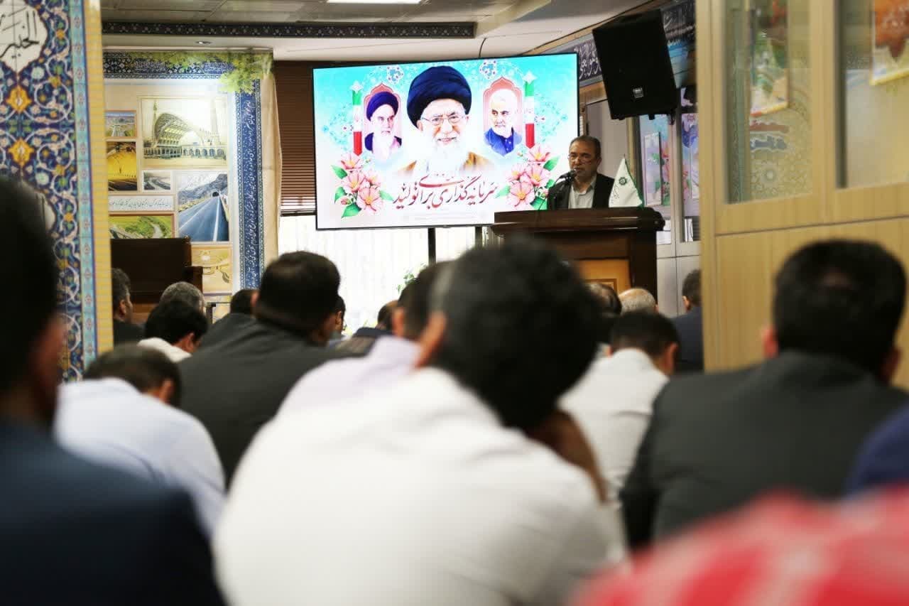 حضور معاون هماهنگ‌کننده قرارگاه سازندگی خاتم‌الانبیاء(ص) در هلدینگ راه و شهرسازی
