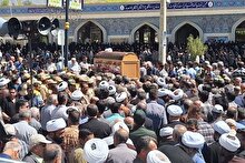 پیکر مجاهد و عالم ربانی مرحوم حضرت حجت‌الاسلام والمسلمین بنیادی در جوار امام زاده سید محمد نوربخش کازرون آرام گرفت