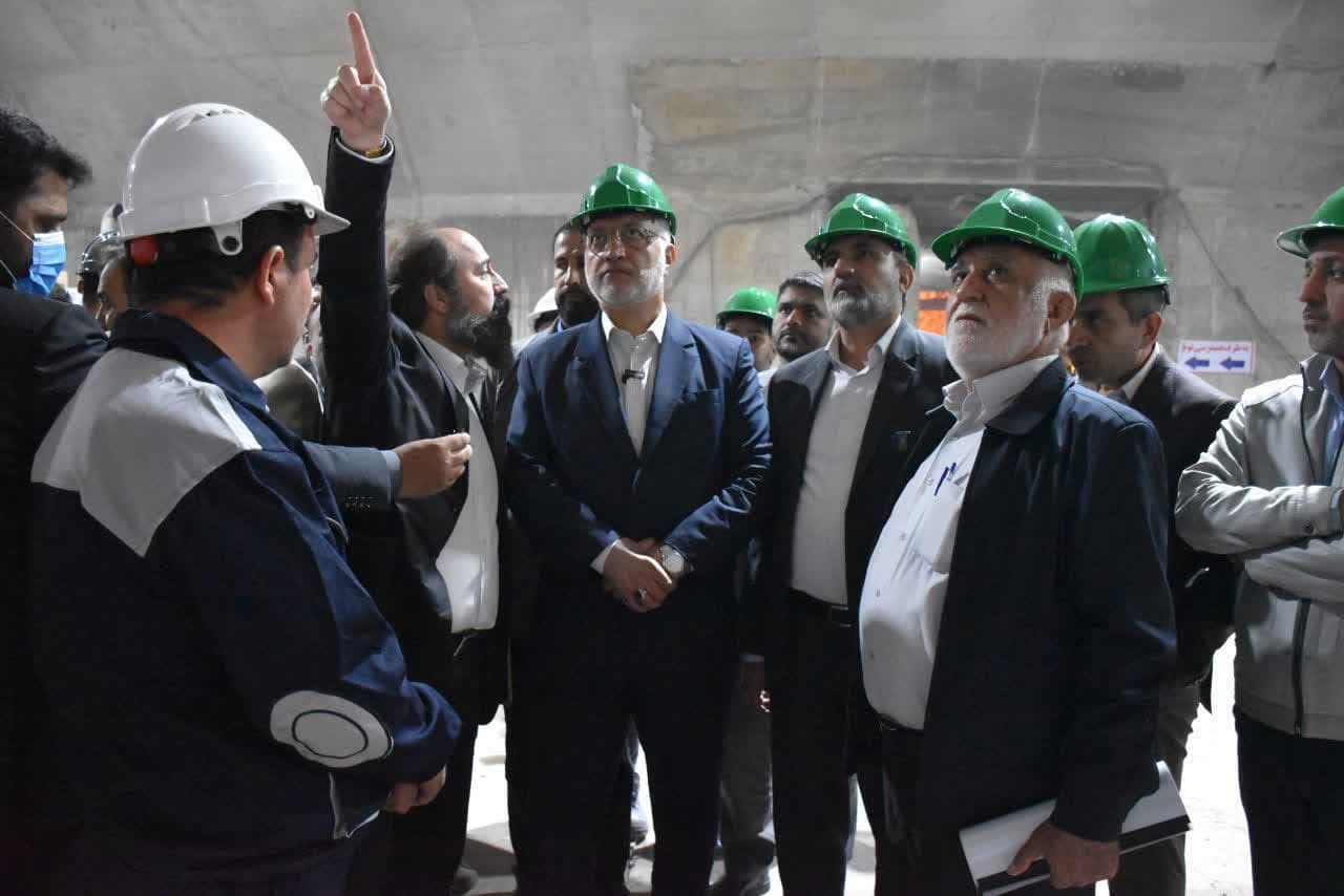 بازدید شهردار تهران از عملیات اجرایی ایستگاه ورزشگاه تختی