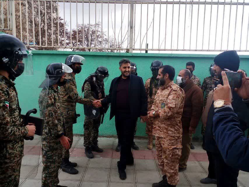 دیدار صمیمانه فرمانده سپاه ناحیه امام جواد (ع) شهر کرمانشاه با بسیجیان؛ تجلیل از جهادگران عرصه خدمت در هفته بصیرت دیدار صمیمانه فرمانده سپاه ناحیه امام جواد (ع) شهر کرمانشاه با بسیجیان؛ تجلیل از جهادگران عرصه خدمت در هفته بصیرت