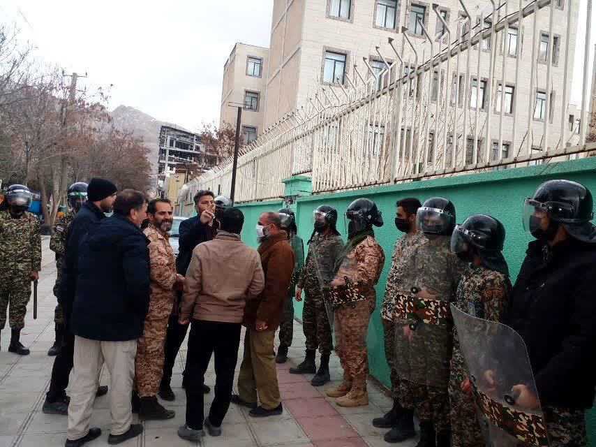 دیدار صمیمانه فرمانده سپاه ناحیه امام جواد (ع) شهر کرمانشاه با بسیجیان؛ تجلیل از جهادگران عرصه خدمت در هفته بصیرت دیدار صمیمانه فرمانده سپاه ناحیه امام جواد (ع) شهر کرمانشاه با بسیجیان؛ تجلیل از جهادگران عرصه خدمت در هفته بصیرت