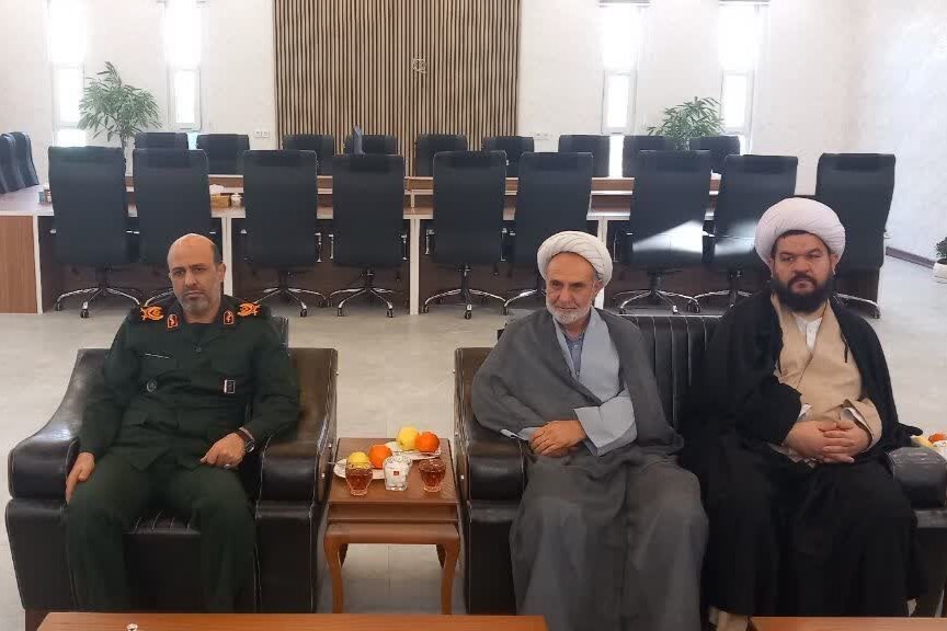 دیدار نماینده استان البرز در مجلس خبرگان رهبری، با سردار حیدرنیا به مناسبت روز پاسدار دیدار نماینده استان البرز در مجلس خبرگان رهبری، با سردار حیدرنیا به مناسبت روز پاسدار