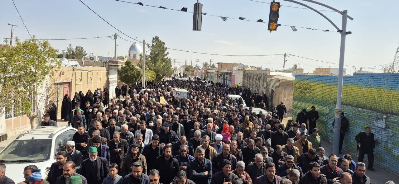 تشییع پیکر مطهر شهید اقتدار پاسدار سید مصطفی طباطبایی بر دستان مردم ولایتمدار شهرستان جرقویه تشییع پیکر مطهر شهید اقتدار پاسدار سید مصطفی طباطبایی بر دستان مردم ولایتمدار شهرستان جرقویه