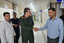 عیادت رئیس بسیج رسانه هرمزگان از مصدومان حادثه انفجار بندر شهید رجایی