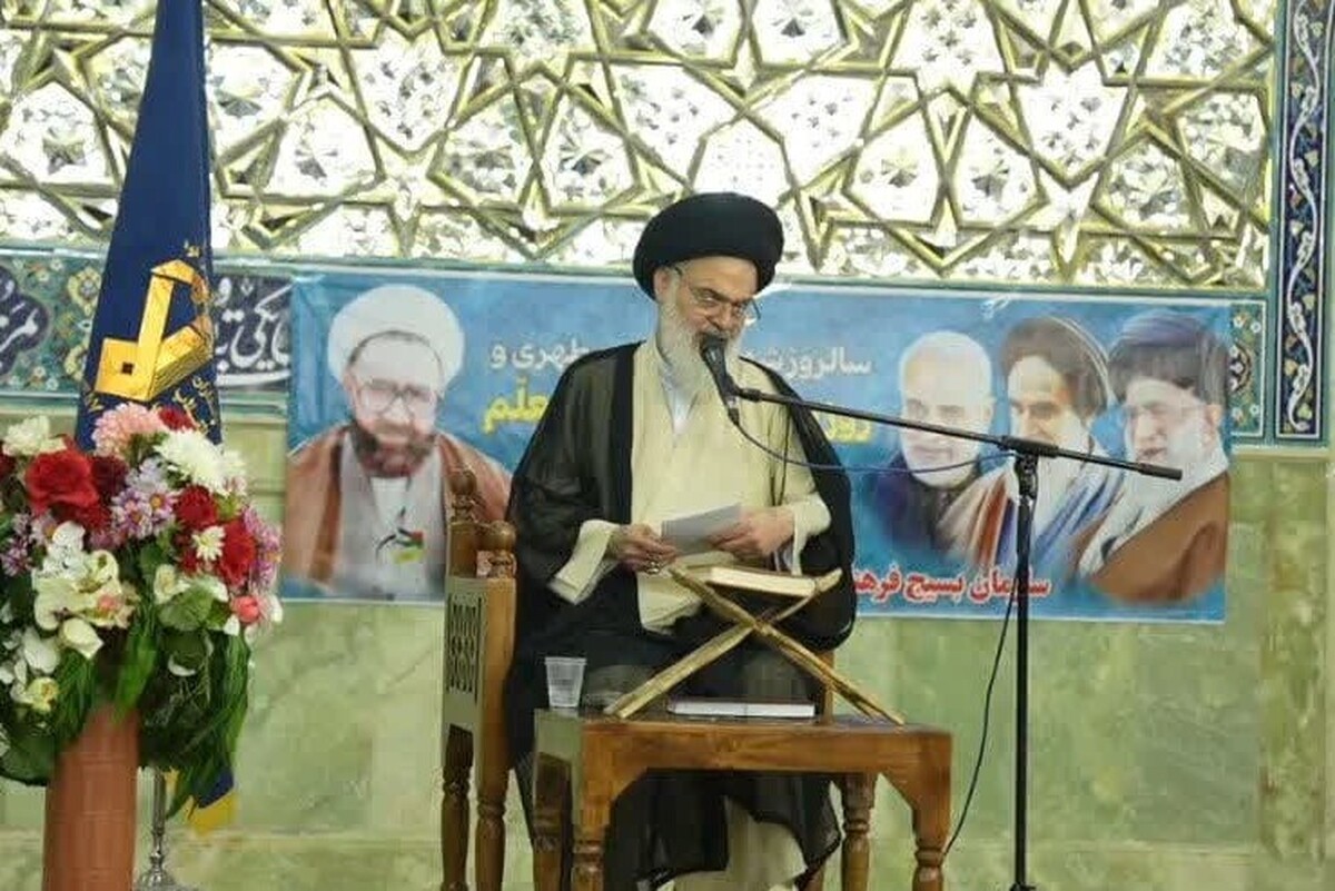 اساتید و معلمان باید در پاسخگویی به شبهات، مطهری گونه عمل کنند