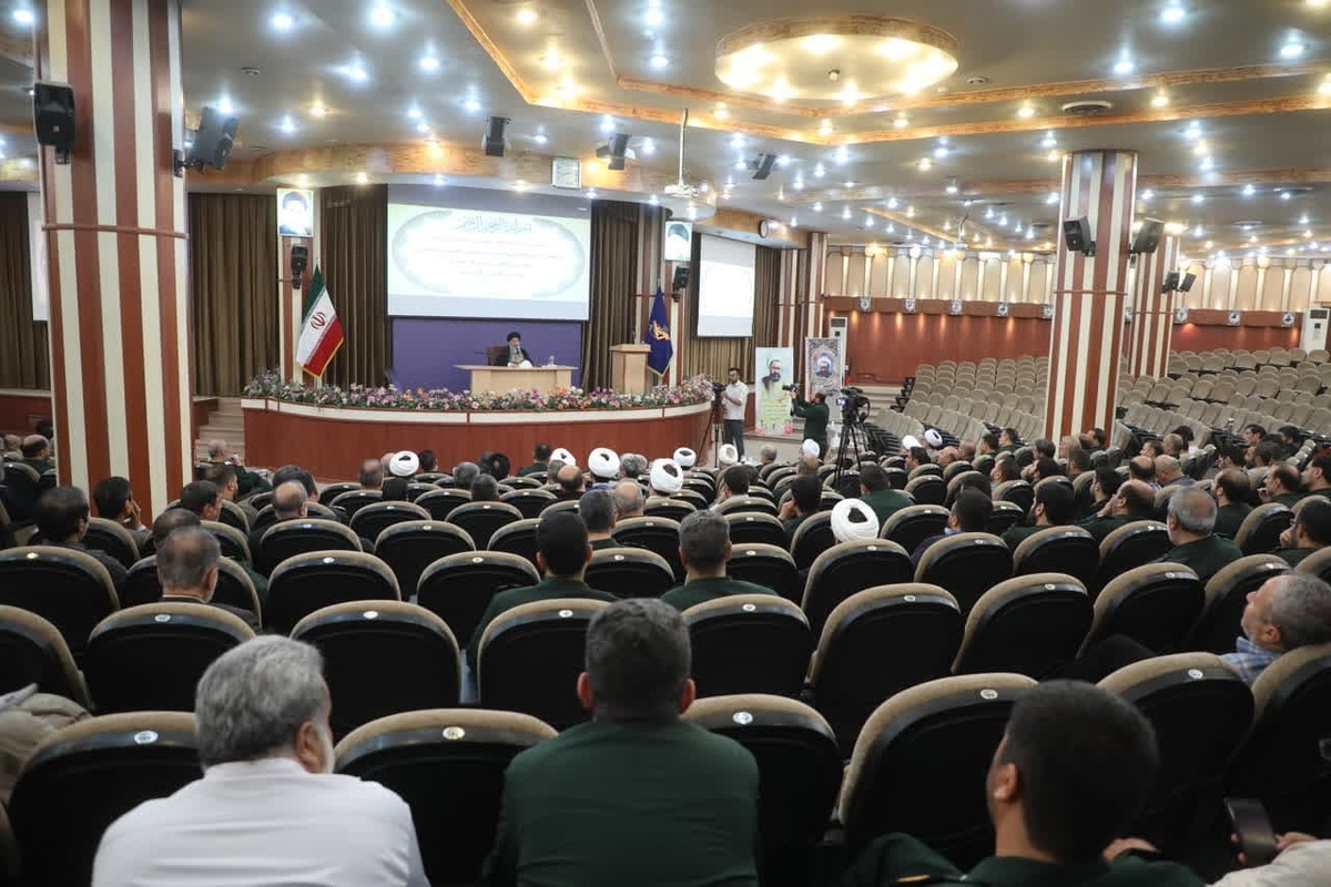 مراسم بزرگداشت هفته عقیدتی سیاسی سال۱۴۰۴ در ستاد فرماندهی کل سپاه