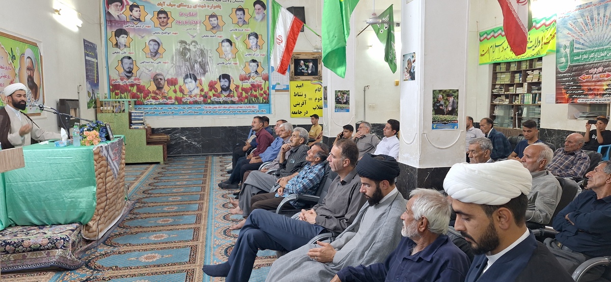 در راه معرفی دستاوردهای انقلاب اسلامی  معلم و رسانه برای کشور باشیم