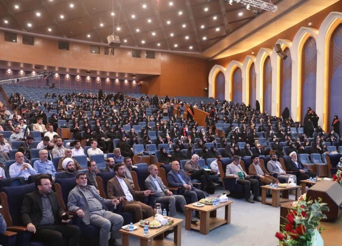 برگزاری جشن بزرگ هفته معلم مدارس الگوی صالح
