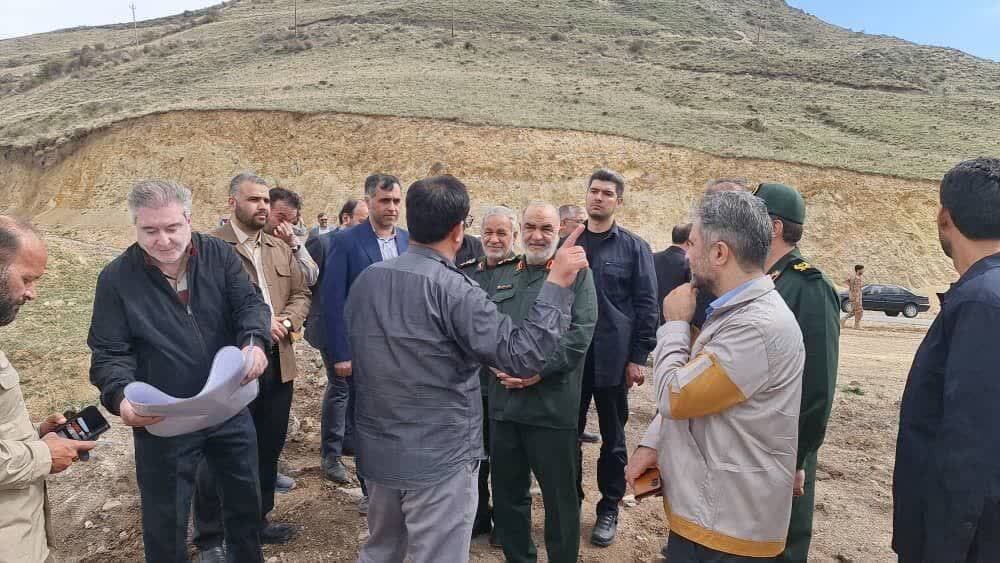 بازدید فرمانده کل سپاه از پروژه‌های راهبردی منطقه آزاد ارس و محور جلفا - کلاله